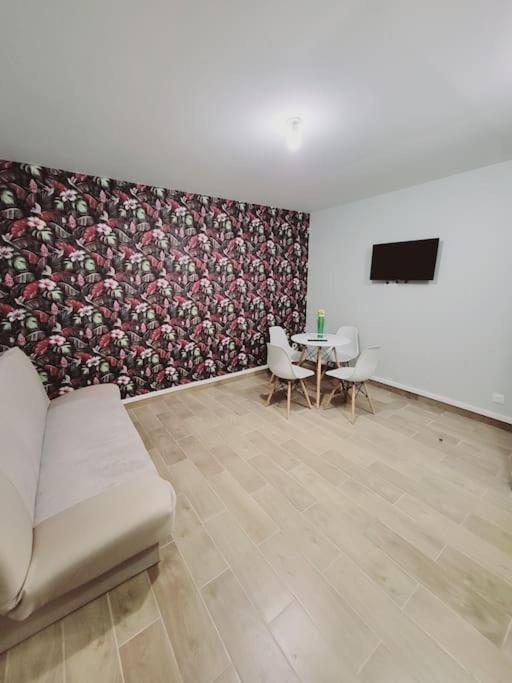 Family Flat Stade De France Airport Cdg Le Bourget "Appart'7" Pierrefitte-sur-Seine Extérieur photo