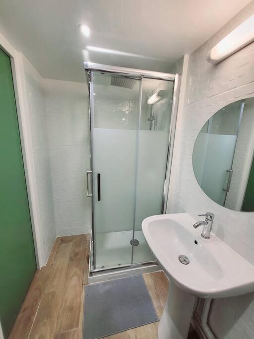Family Flat Stade De France Airport Cdg Le Bourget "Appart'7" Pierrefitte-sur-Seine Extérieur photo